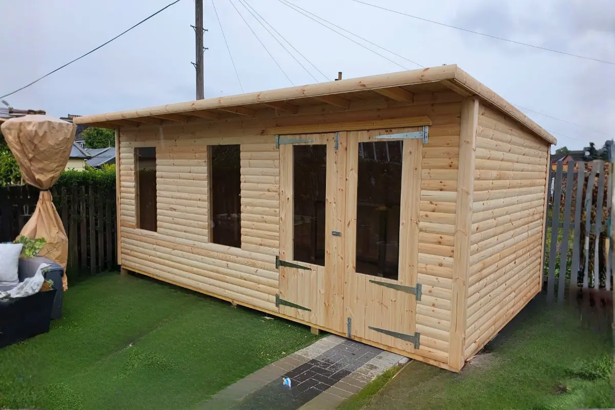 Timber garden room with double doors